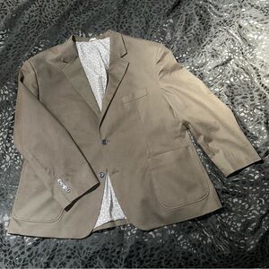 Elegant Men's Tan Blazer